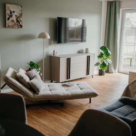 Ploener Bei Ploen Mit Panoramablick Апартаменты *
